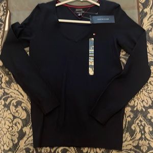 Small navy blue Tommy Hilfiger, sweater